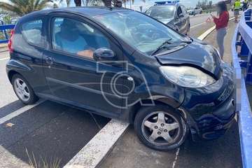  Accidente sin heridos en la rotonda de Los Pajaritos, en el casco urbano de Telde/TA.